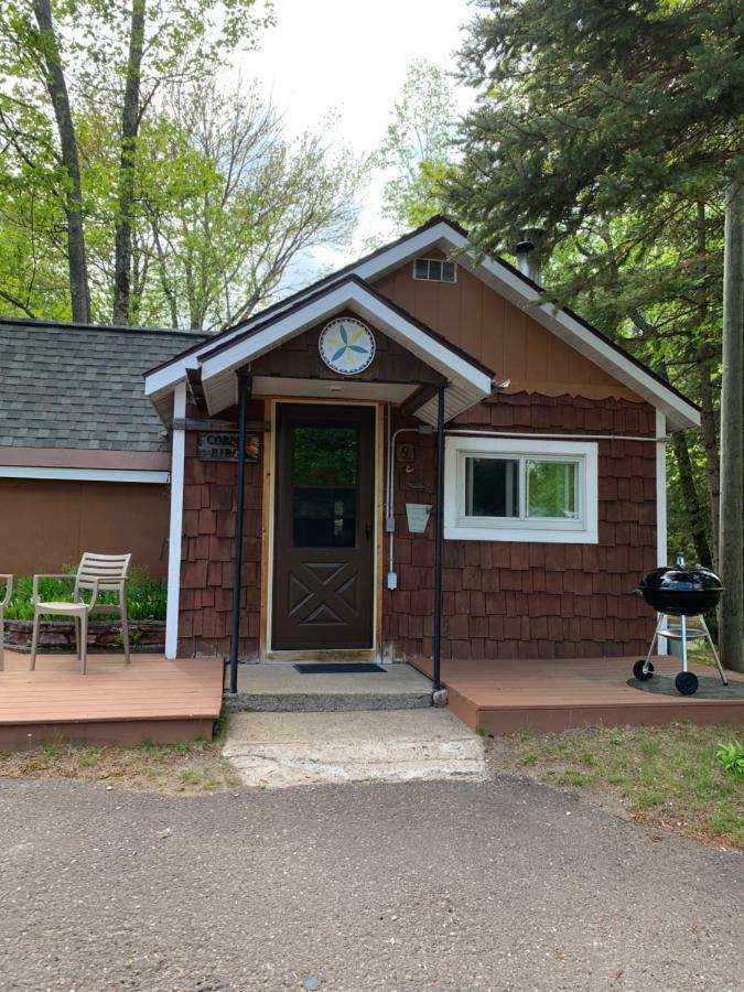 Miller'S Cottages Ontonagon エクステリア 写真