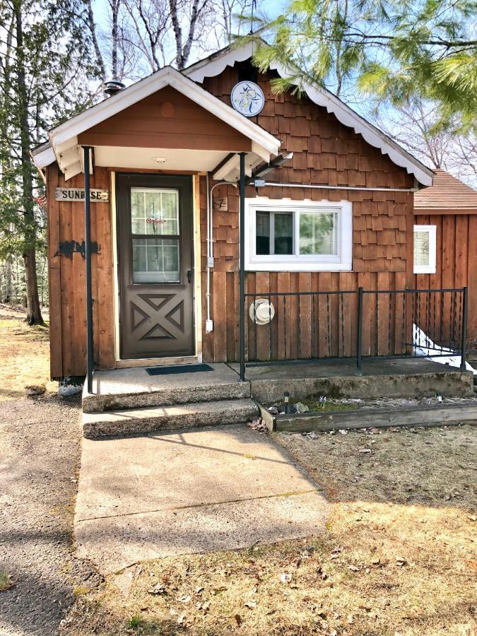 Miller'S Cottages Ontonagon エクステリア 写真